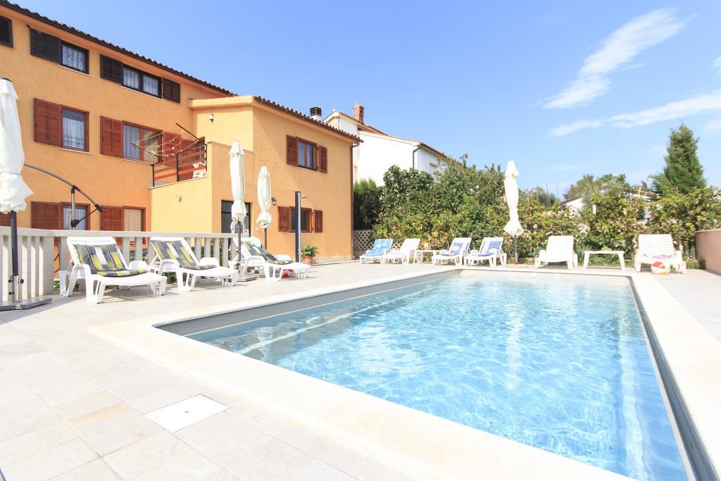 Villa Vinkuran Exterior photo