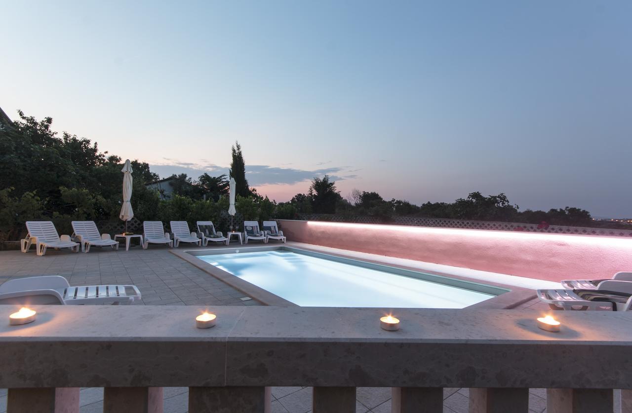 Villa Vinkuran Exterior photo